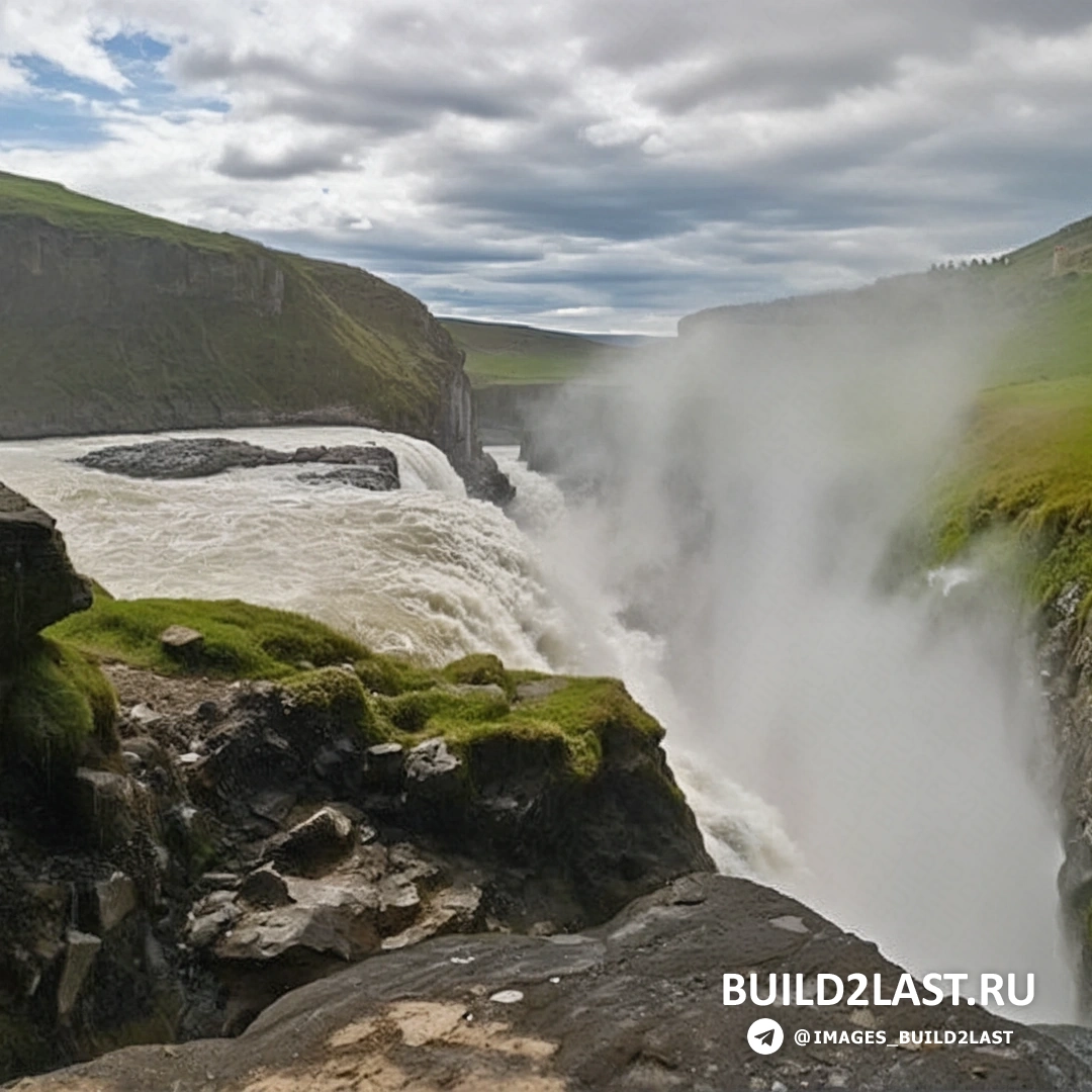 Исландия, водопад Гюдльфосс, Must see зимой. Зимний пейзаж с водопадом Гюдльфосс в Исландии.