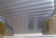 Реечные металлические потолки