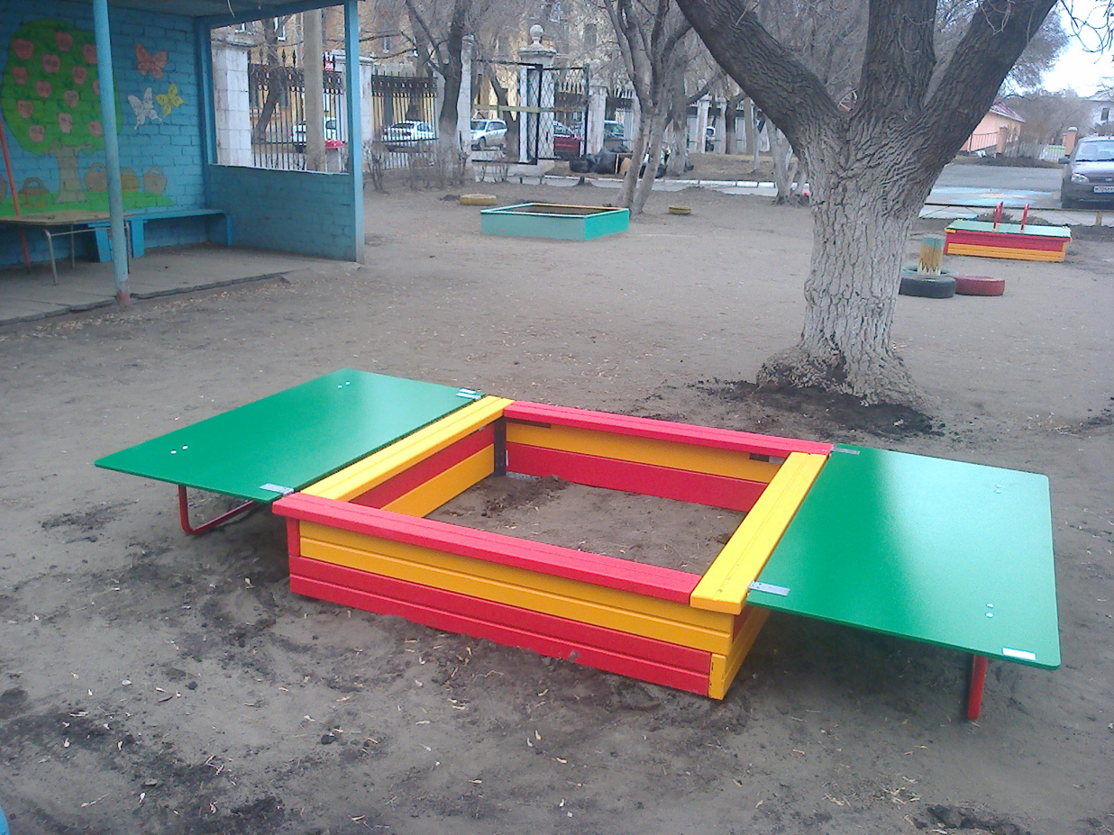 детский стол на площадку на улице
